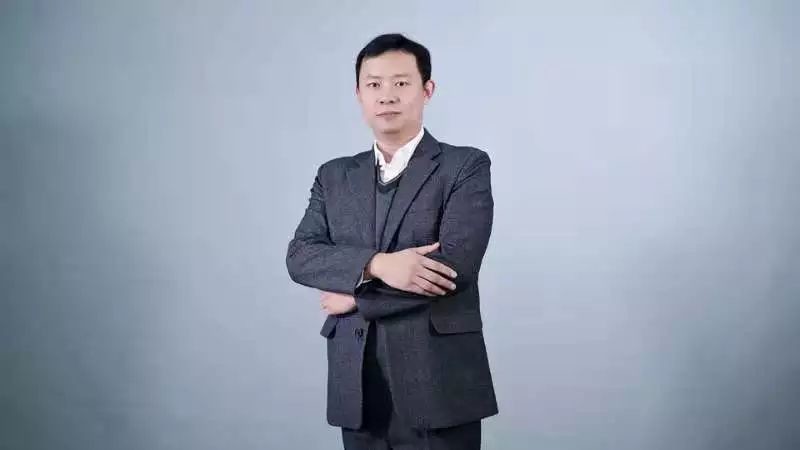 李乐中国药理学会会员,新疆作家协会会员,兵团药学会理事,新疆石河子
