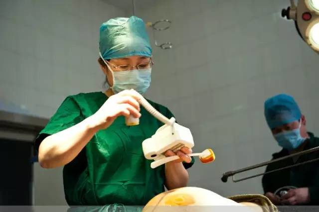 剖宫产手术消毒图片